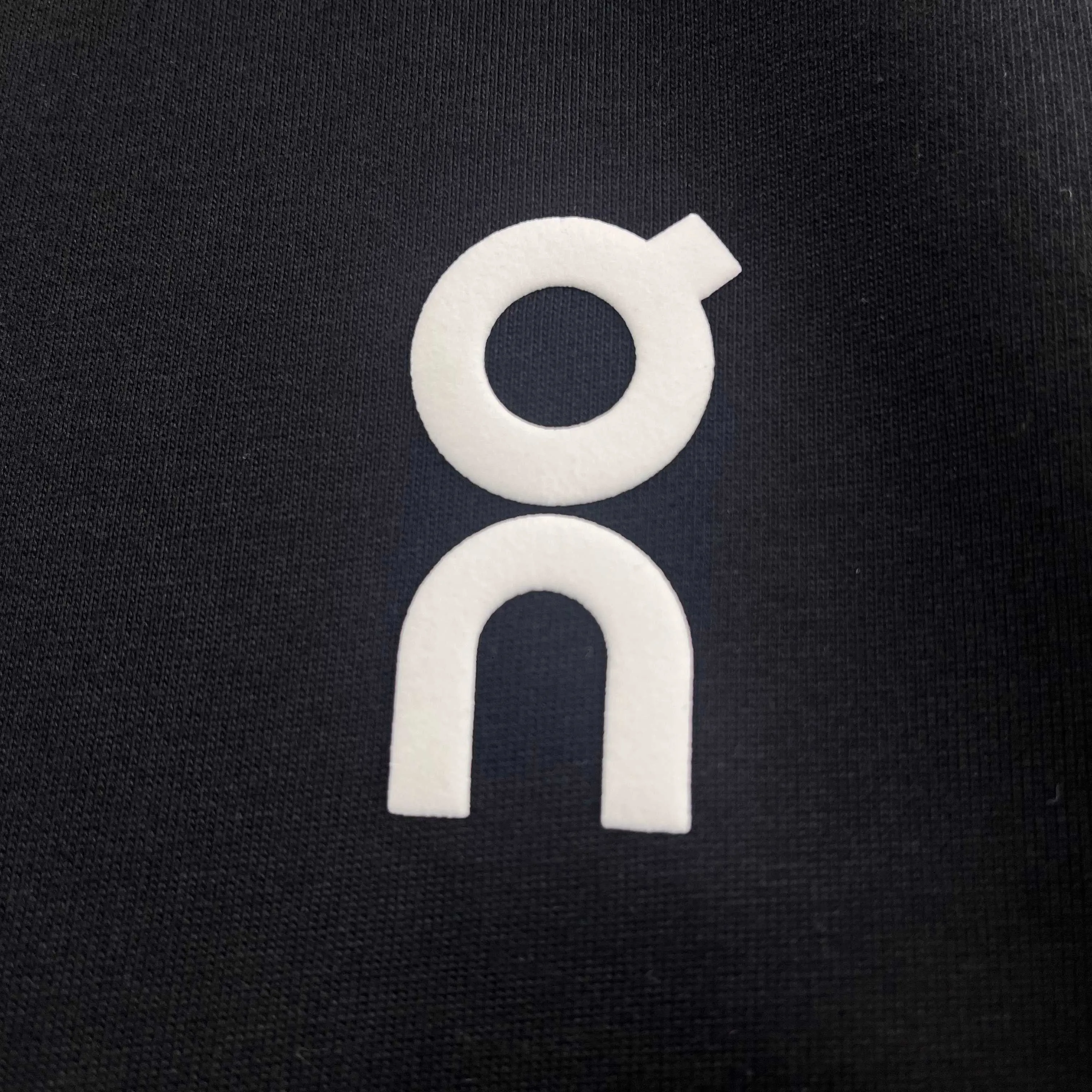 On runni* Angpa Series 2026 Spring and Summer New Arrival Classic simple letter totem foam logo technology Double yarn custom plain cotton fabric Short-sleeved T-shirt Men and women Same Style Color: Black White Flower Gray Wine Red Size: S (90-130 pounds) M (120-150 pounds) L (140-165 pounds) XL (160-180 pounds) XXL (180 pounds)